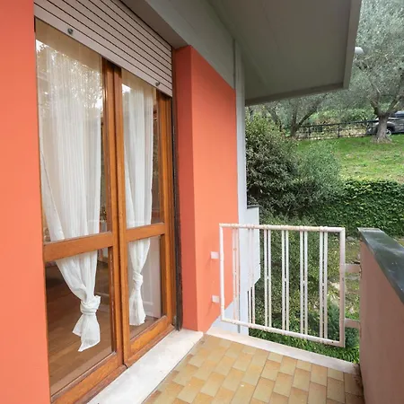 228 - Casa Guarda Stelle - In Con Piscina E Aree Esterne Comuni A 1km Dal Mare راباللو