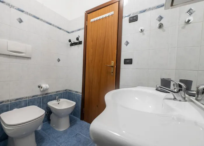 Lägenhet 228 - Casa Guarda Stelle - In Con Piscina E Aree Esterne Comuni A 1km Dal Mare Rapallo