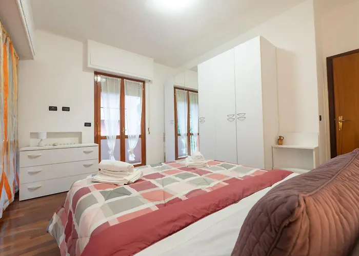 228 - Casa Guarda Stelle - In Con Piscina E Aree Esterne Comuni A 1km Dal Mare Lägenhet *